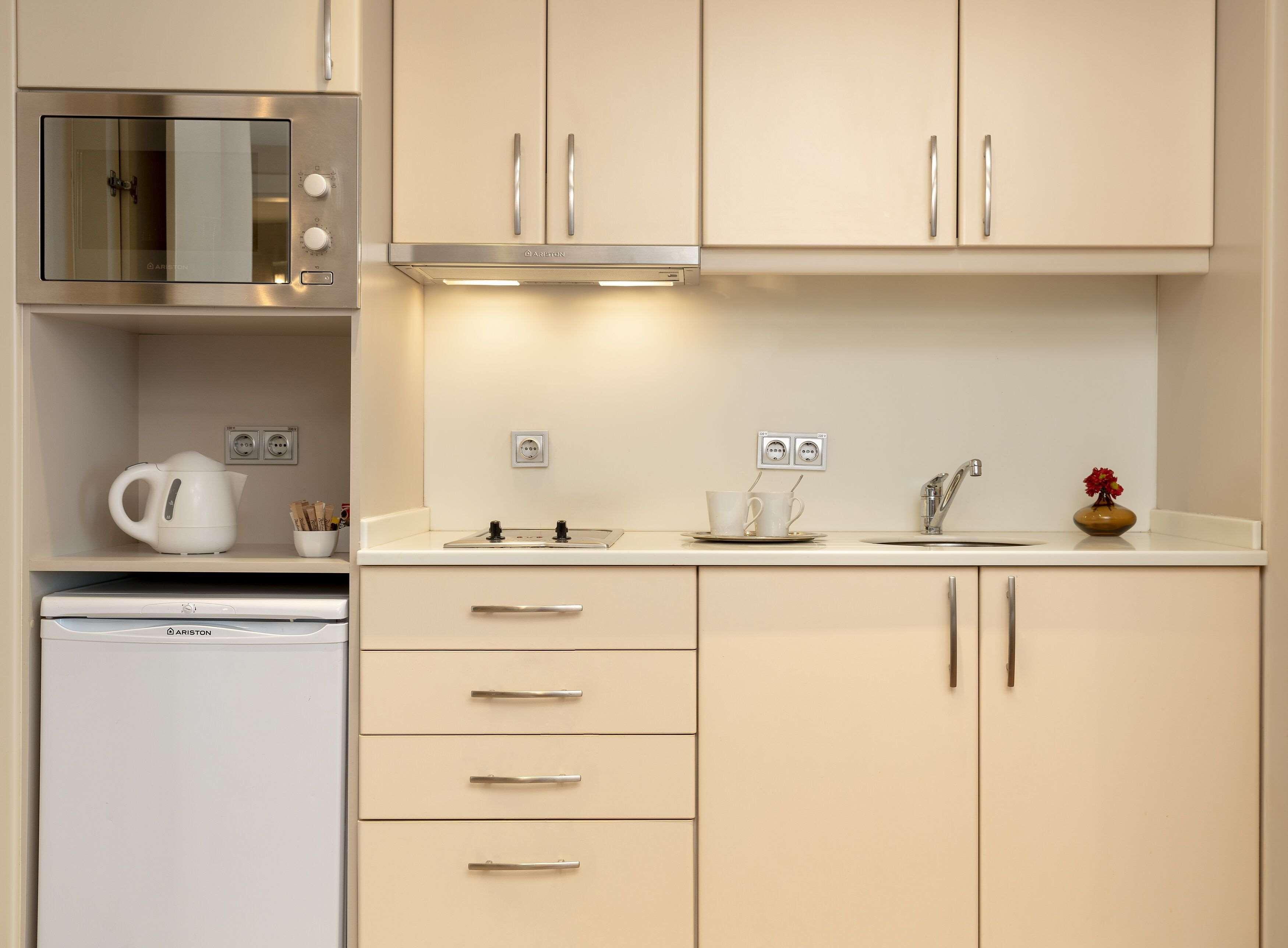 Radisson Blu Bosphorus Hotel Stambuł Zewnętrze zdjęcie A typical kitchenette