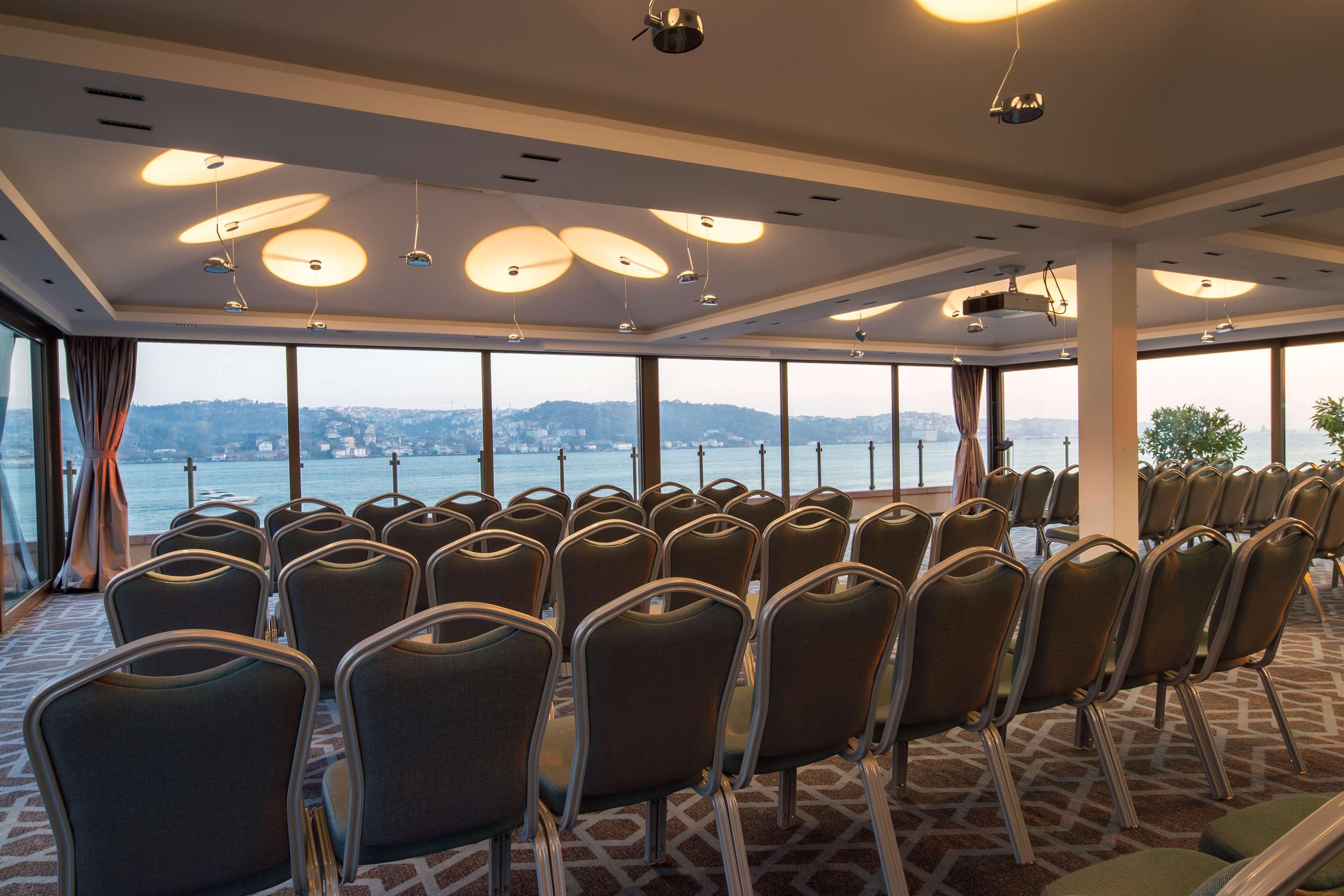 Radisson Blu Bosphorus Hotel Stambuł Zewnętrze zdjęcie The conference centre